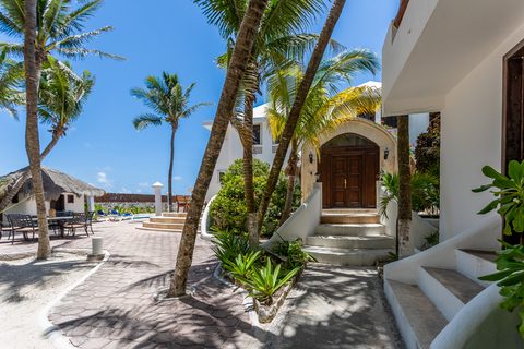 Casa del Secreto at Hacienda del Secreto, the six-bedroom beachfront flagship villa